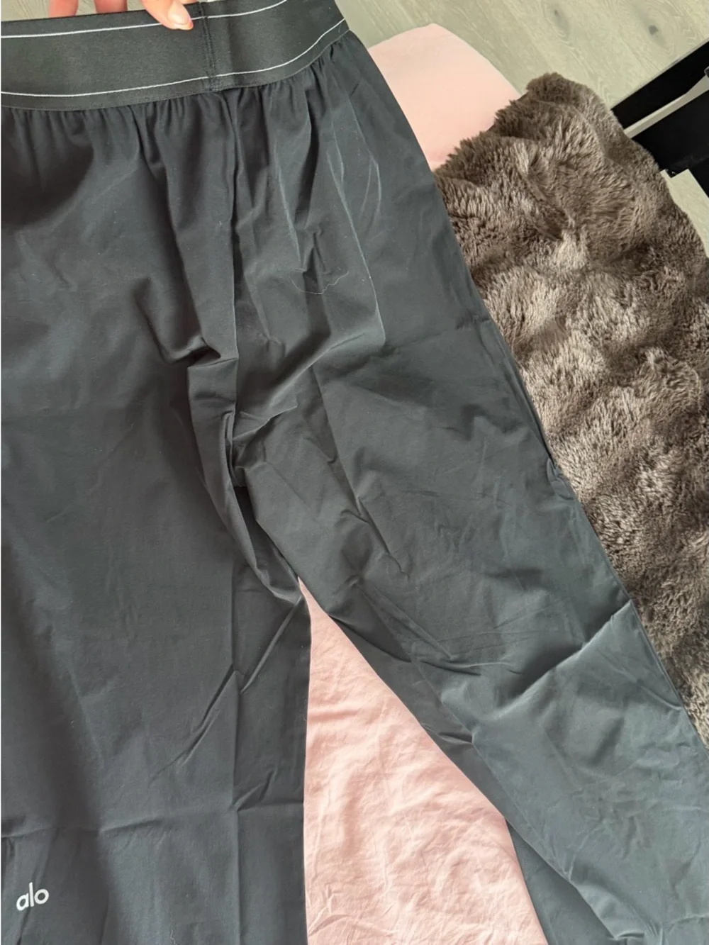 ALO Yoga Women’s Black Wide-Leg Lounge Pants suit up trouser - Picture 7 of 7